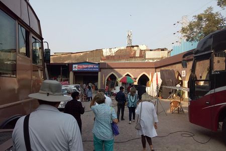 Mumbai Bollywood Studio Tour in Private Vehicle