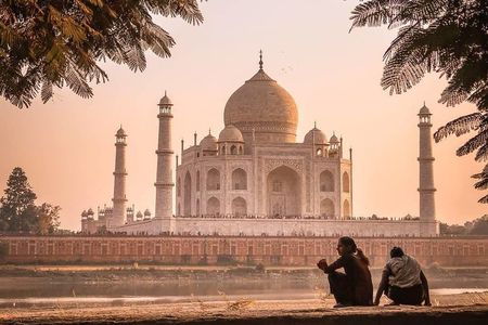 2 Day Agra Overnight Taj Mahal Tour from Delhi