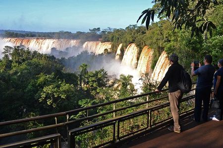 Iguazu Falls Private Day Trip from Buenos Aires with Airfare