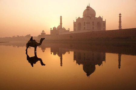 All Inclusive Taj Mahal Day Tour from Delhi by Superfast Train