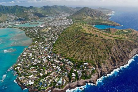 Private Oʻahu Helicopter Experience: All Window Seats