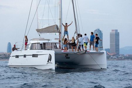 Catamaran Experience 17-20 passengers from Port Olimpic Barcelona