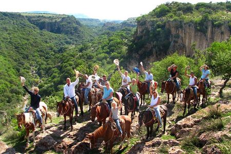 Full-Day Ranch Adventure and Horseback Riding Tour