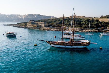 3 Island Cruise onboard Faith