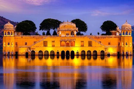 Private Jaipur Tour from Delhi by Express Train