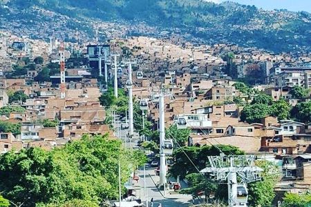 Medellín City Comuna 13 and Arvi Park Full Day Private Tour