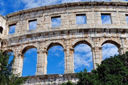 Pula Small-Group Walking Tour