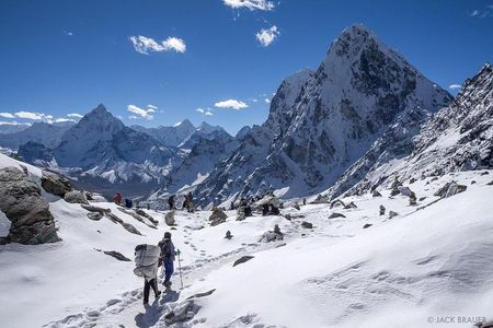 Everest Chola Pass Trek-17 Days