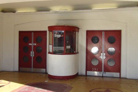 JFK Assassination Tour with Lee Harvey Rooming House 