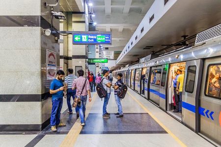 Delhi Metro Guided Tour - Walk And Taste