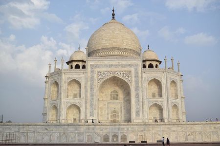 Private Luxury Taj Mahal Day Tour By Car From Delhi