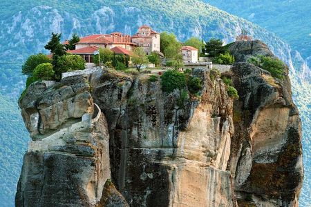 3-Day Trip to Delphi and Meteora from Athens