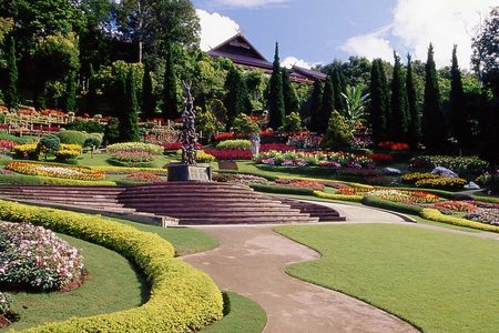 Doi Tung & Royal Villa Guided Cultural Tour