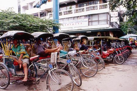 Explore Chiang Rai: City and Temples Experience