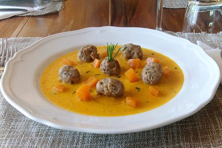 Lunch or dinner and cooking demo at a local home in Vico Equense