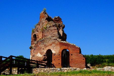 Plovdiv and Perushtitsa Day Trip with Wine Tasting from Sofia
