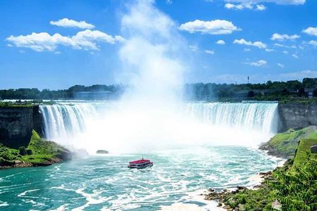 Small Group Niagara Tour from Toronto with Boat