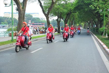Hanoi Vintage Vespa Tours: HISTORY +FOOD + CULTURE + SIGHT + FUN