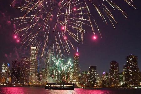 Lake Michigan Fireworks Cruise in Chicago
