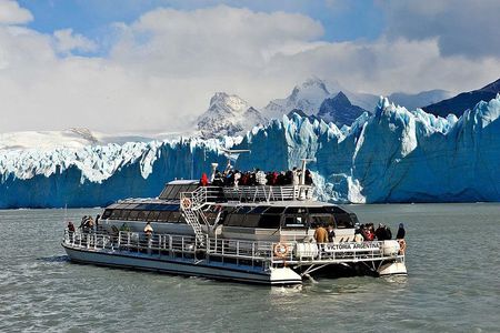 Perito Moreno SAFARI NAUTICO navigation combined with FOOTBRIDGES guided tour 