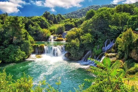 Private Krka Waterfalls tour with 30min Boat Cruse