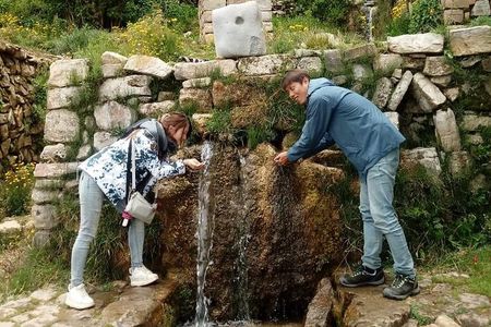 Private Full-Day Tour to Titicaca Lake and Copacabana Village from La Paz