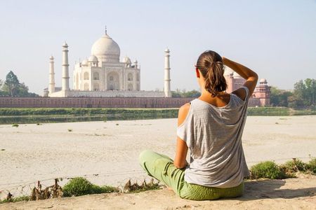 2-Day Golden Triangle Tour to The Taj Mahal, Agra and Jaipur from Delhi by Car