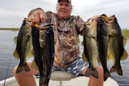 All Day Lake Okeechobee Fishing Trip near Palm Beach