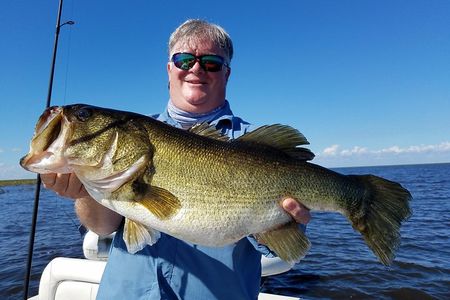 Private Trophy Lake Okeechobee Bass Fishing Charter