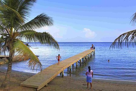 Discover Roatan - Visiting the different cultural villages of Roatan!