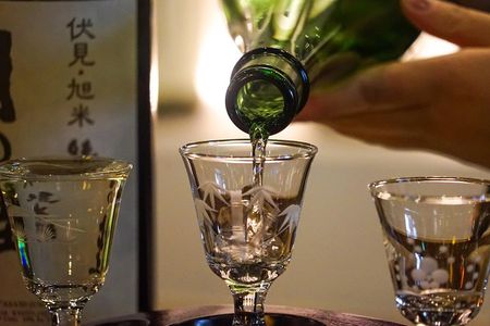 Kyoto Sake Tour in Fushimi: 18 Sake Tastings & Historic Breweries
