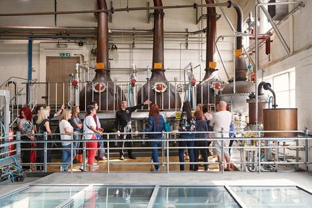 Borough Market & Beefeater Gin Distillery Tour
