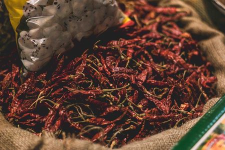 Spice Market & Old Delhi Highlights: Guided 3-Hour Group Tour