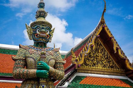 Private Tastes & Temples Along the Chao Phraya