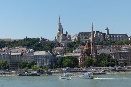 Budapest Guided City Tour and Danube Cruise Audio Guide