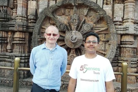 Bhubaneswar city tour & Konark Sun Temple in private car with guide