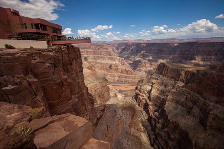 Grand Canyon Helicopter Tour with Optional Skywalk Express Ticket