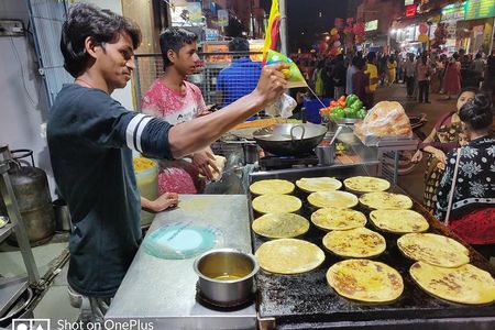 Street Food walking tour in Bangalore with a food evangelist