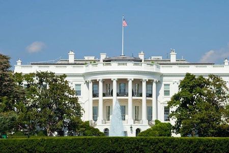 DC Monuments Tour with Optional Entry into US Capitol or Museums