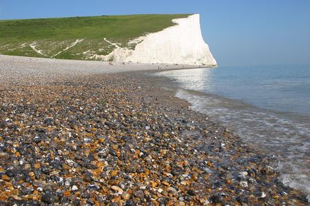 Leeds Castle, Canterbury Cathedral and Cliffs of Dover Day Trip