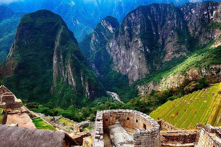 Machupicchu & Rainbow Mountain 2 days ( Private Service)