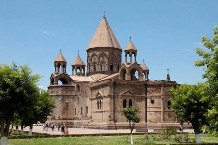 Transport rental to Echmiadzin, Zvartnots, Khor Virap, Garni, Geghard