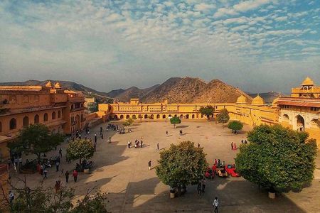 All Inclusive: Five Days Golden Triangle Tour Taj Mahal at Sunrise and Sunset