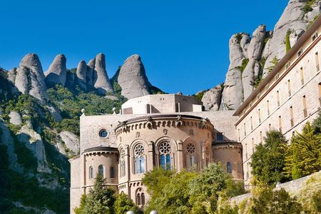 Transfer to Montserrat Monastery from Barcelona