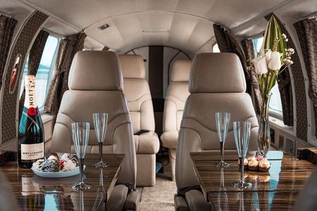 One hour Aerial Tour of Toronto and Niagara Falls with iflyTOTO