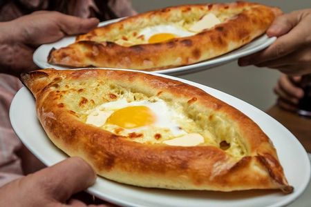 Cook True Ajarian Khachapuri and Khinkali in Highlanders Style