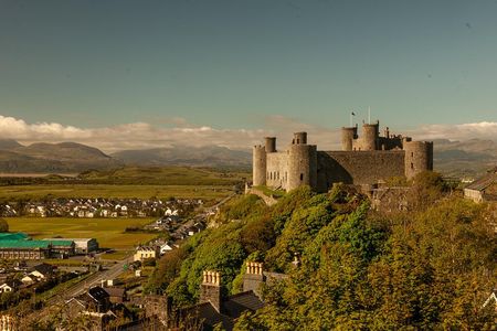 5-Day Discover Wales Small-Group Tour from London