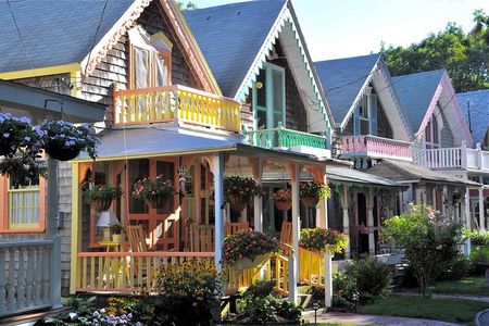 Best 3-Hour Martha's Vineyard shared Island Tour from Oak Bluffs