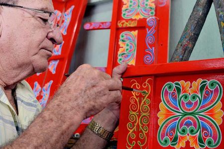 Sarchi Oxcarts & Souvenirs Shopping. Private Tour