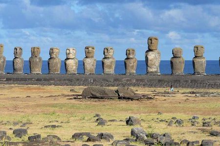 4-Days Trip to Discover Easter Island
